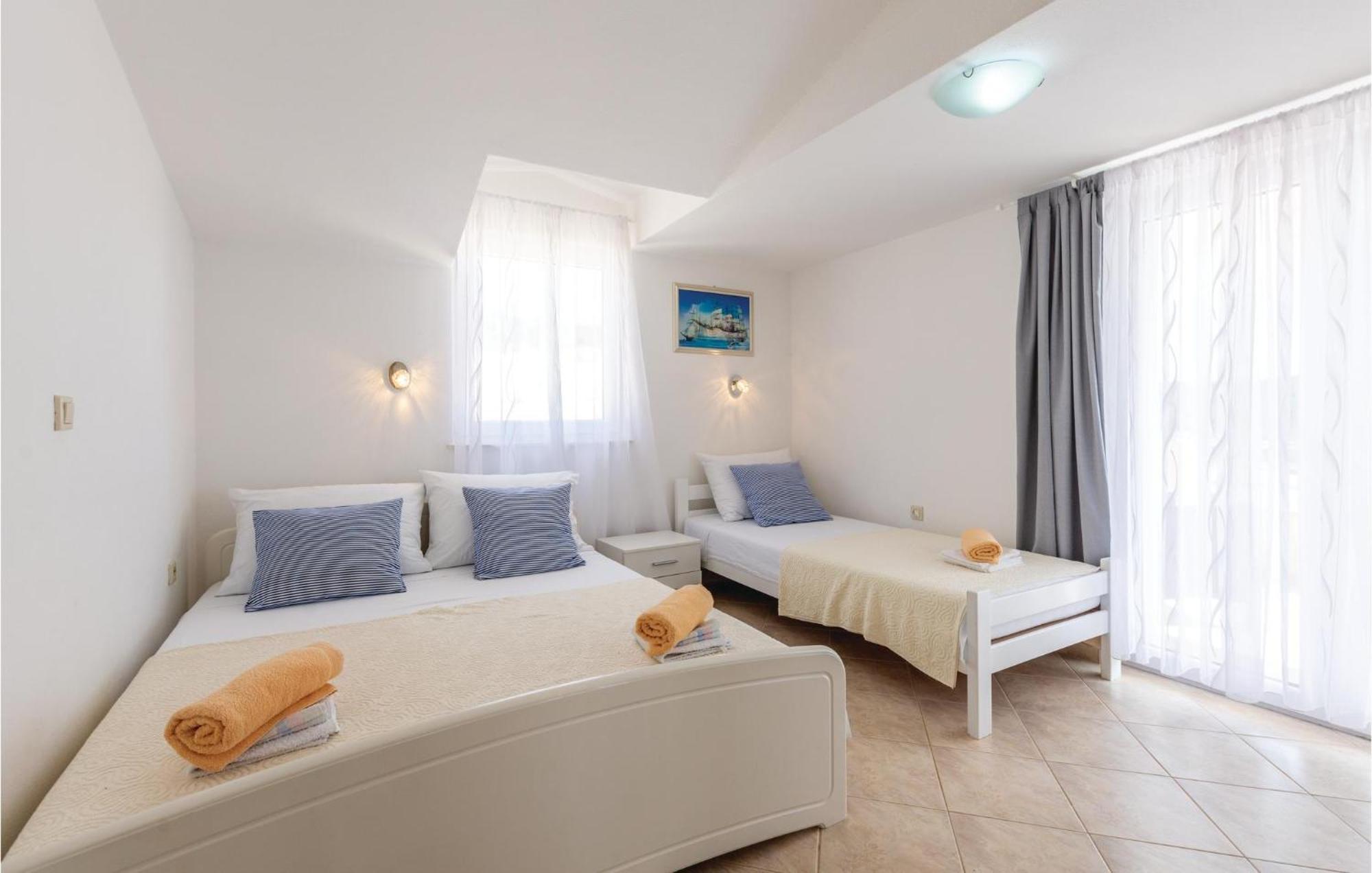 Stunning Apartment In Sevid With Kitchen Dış mekan fotoğraf