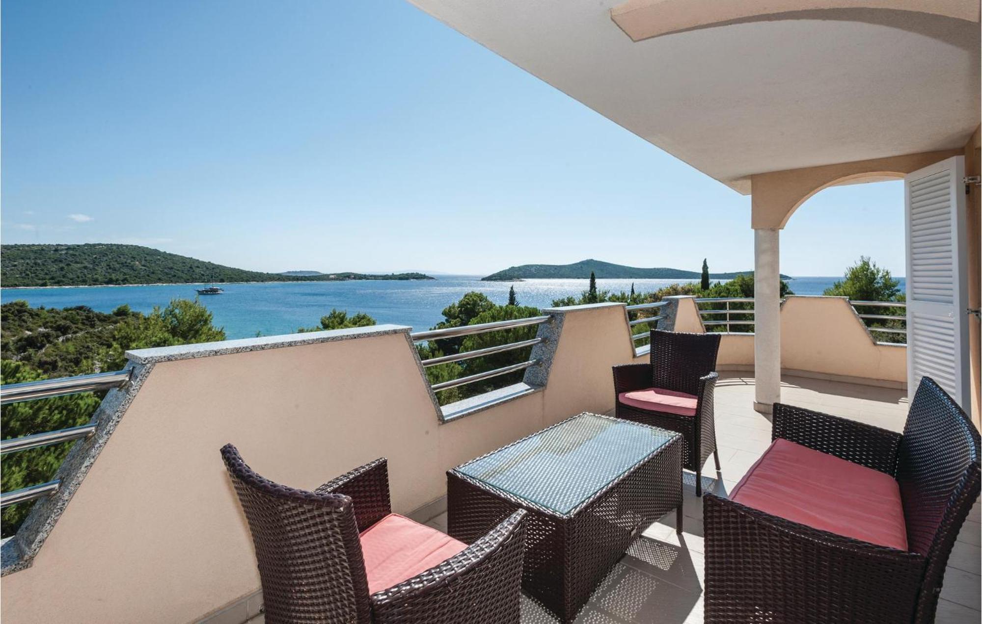 Stunning Apartment In Sevid With Kitchen Dış mekan fotoğraf