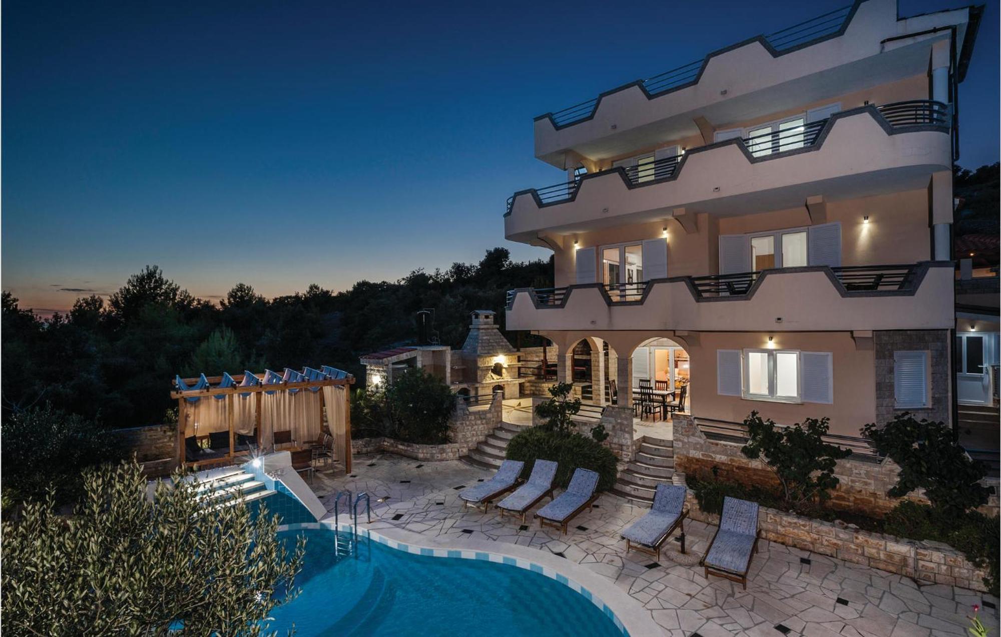 Stunning Apartment In Sevid With Kitchen Dış mekan fotoğraf
